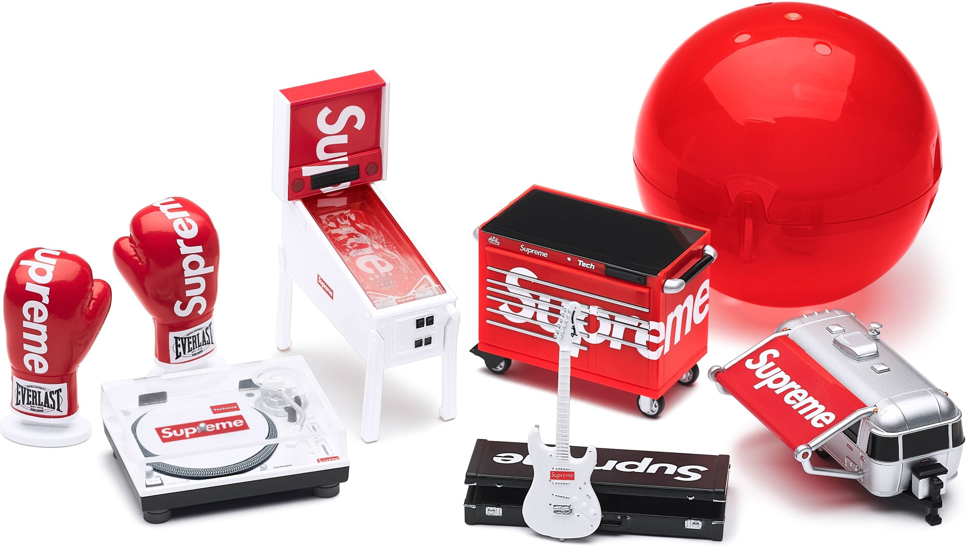 Supreme®/Bandai® Gashapon Machine view 2